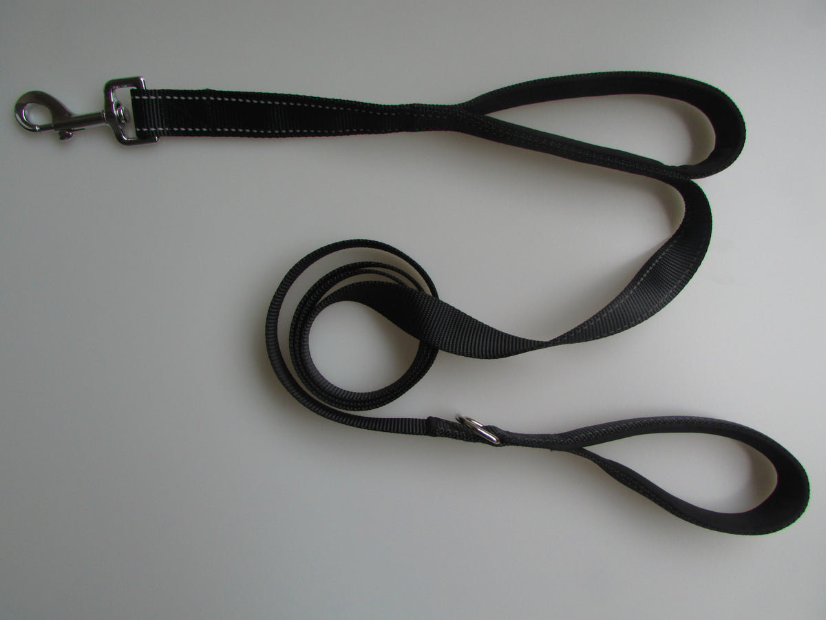 Crosswalk™ Double-Handle Traffic Leash – Obsidian