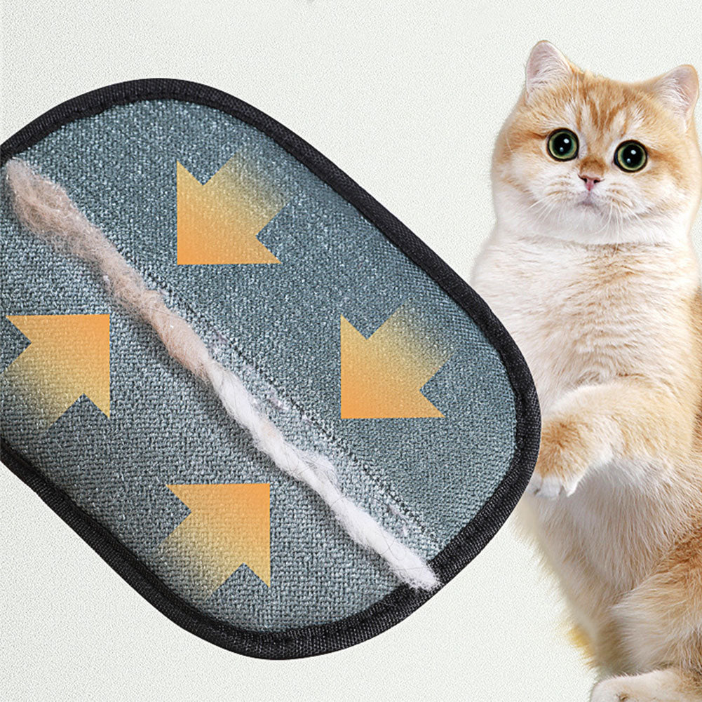 Fur Catcher™ Deshedding Grooming Mitt – photo 4
